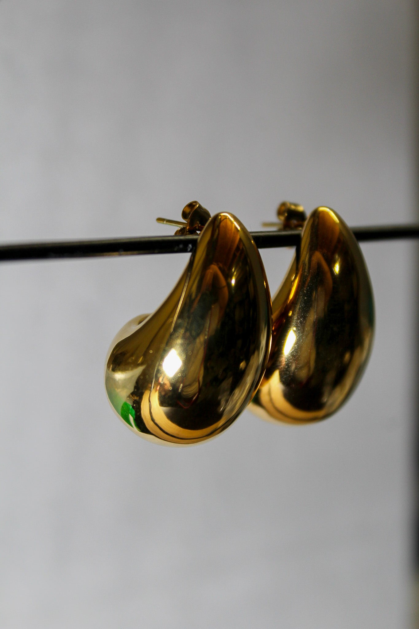 Solid Chunky Teardrop